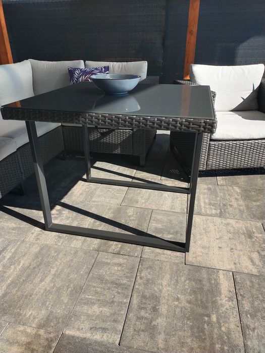 Stół ogrodowy szkło