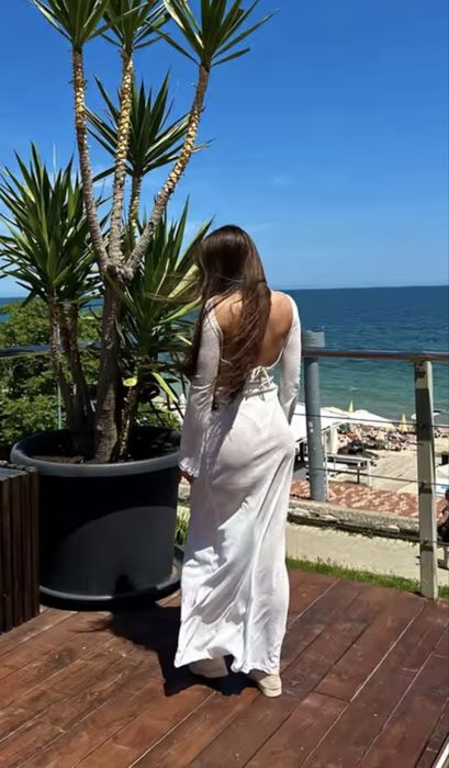 Нова запакована пляжна сукня