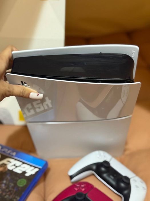 Ігрова приставка PlayStation 5 Slim Digital Edition