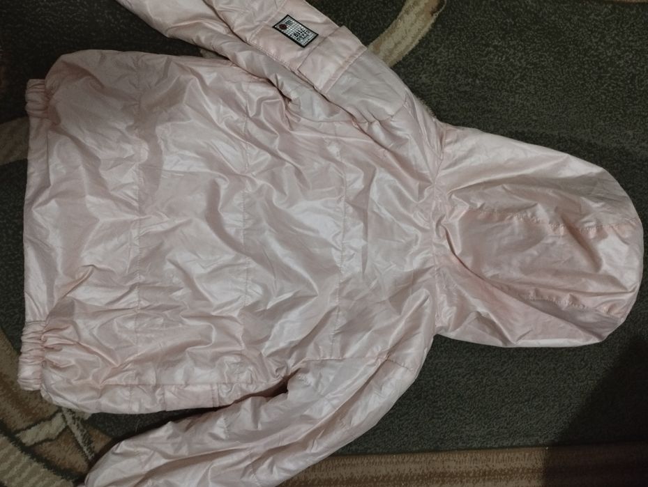 Курточка вітровка на весну