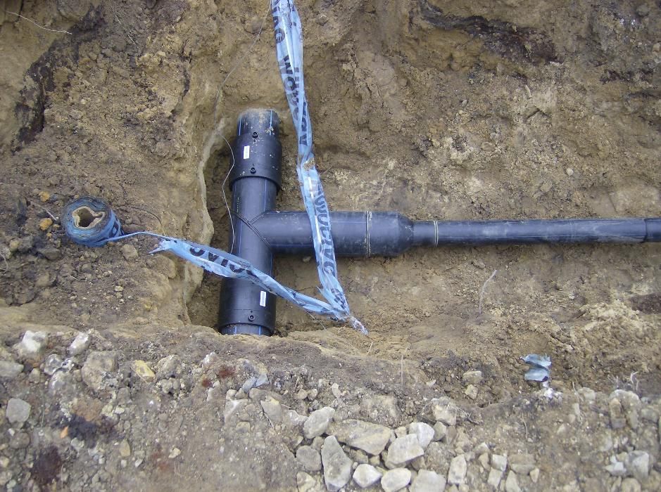 Przyłącza i sieci wodne, kanalizacyjne,gazowe. Zgrzewarka doczołowa