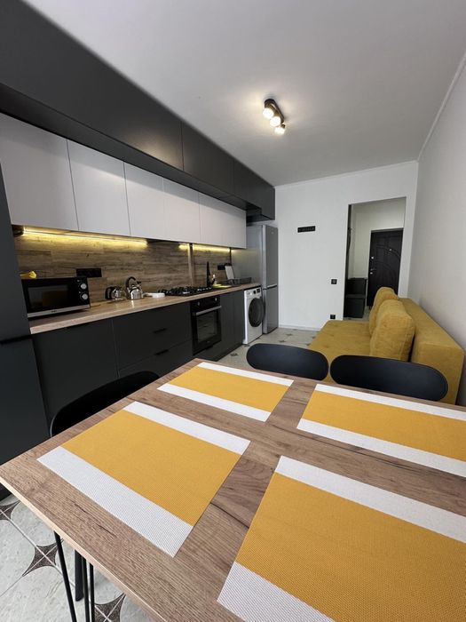 Подобово.  Височана 18. Центр. Парковка