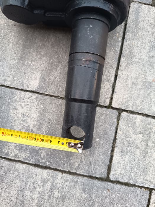 Siłownik do paleciaka