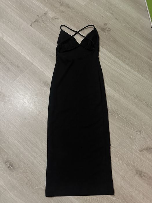 Чорне плаття.