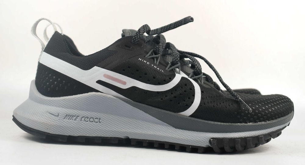 Nike Buty do biegania React Pegasus Trail 4 DJ6159  roz. 36,5