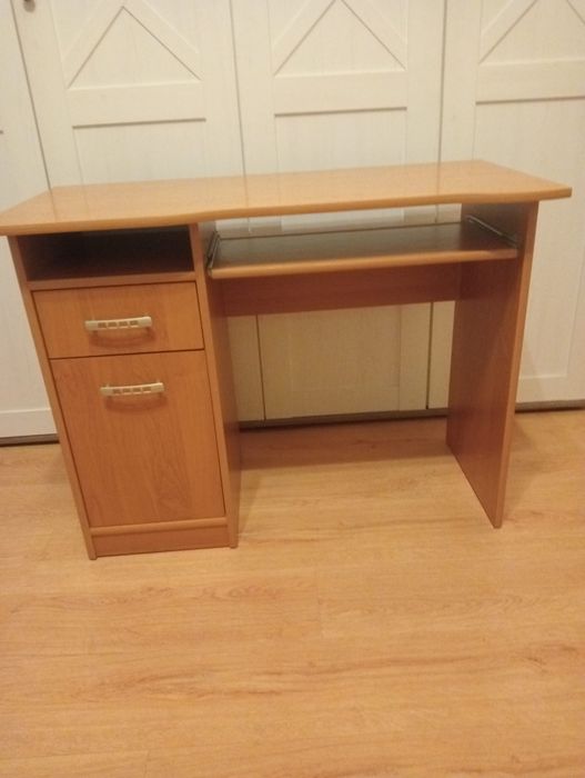 Biurko szkolne stan bardzo dobry