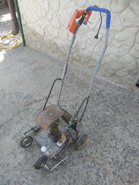 Продаю саморобну електро-газонокосарку з двигуном 120Вт 3000об/хв