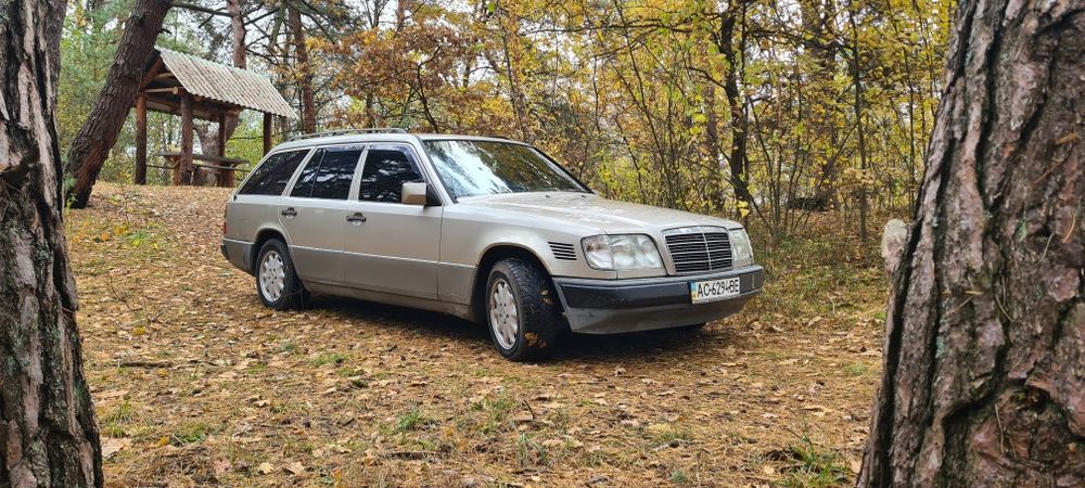 Mercedes benz 1993рік 3.0д ом606