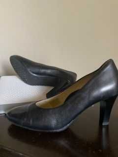 czółenka czarne skóra - firma  Ara, r. 38