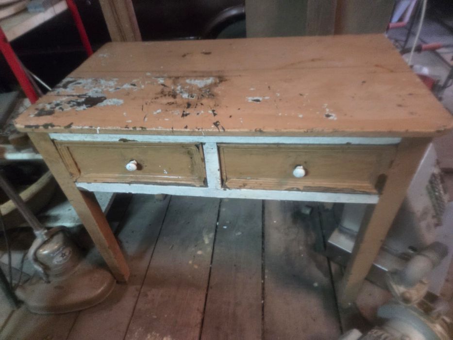 Mesa rustica com aba 1,10x80 .45 euros .