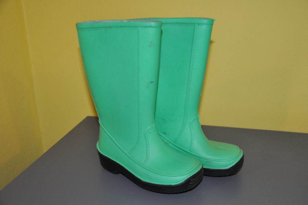 Sprzedam kalosze r. 26