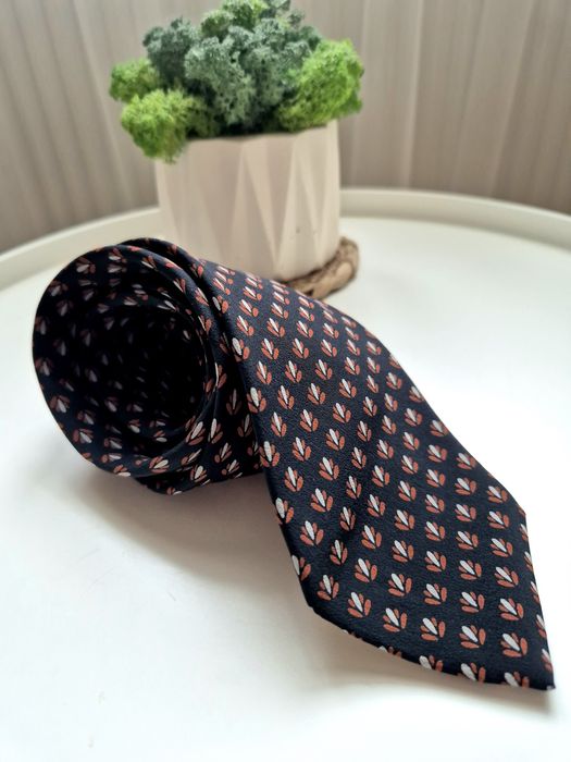 Краватка від Yves Saint Laurent