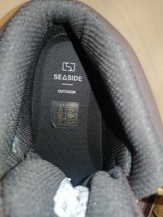 Botas trekking para criança tipo Timberland