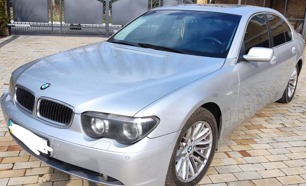BMW 7 дзвонити до 22:00
