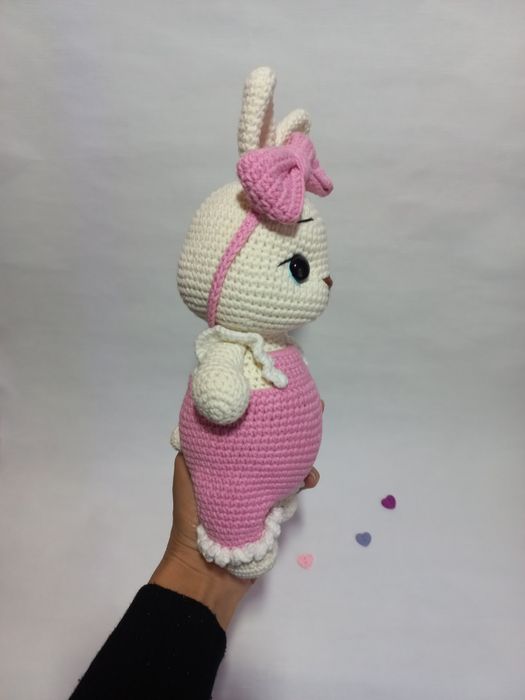 В'язаний гачком зайчик