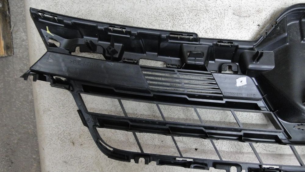 RENAULT EXPRESS ATRAPA GRILL 21-23r