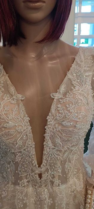 Suknia ślubna w kolorze kość słoniowa, z salonu, rozmiar M