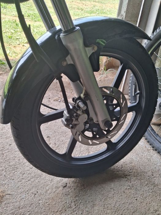 Moto 125cv em bom estado