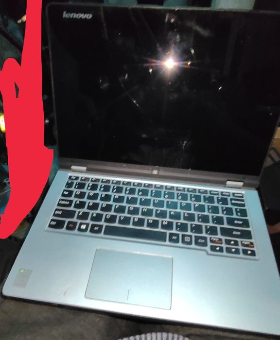 sprzedam laptopa na części brakuje dysku