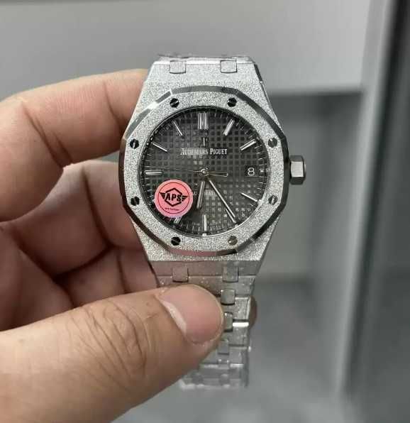 Audemars Piguet Royal Oak 37мм Ref.15454BC.GG.1259BC (4 варіанта)