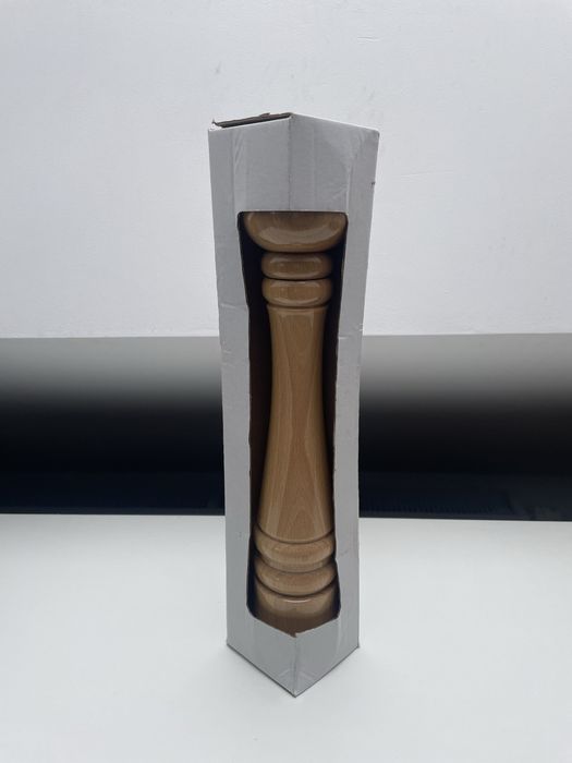 Pieprzniczka solniczka wysoka drewniana