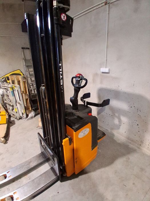 Wózek paletowy z masztem Still EGV-S14, 5 m podnoszenia