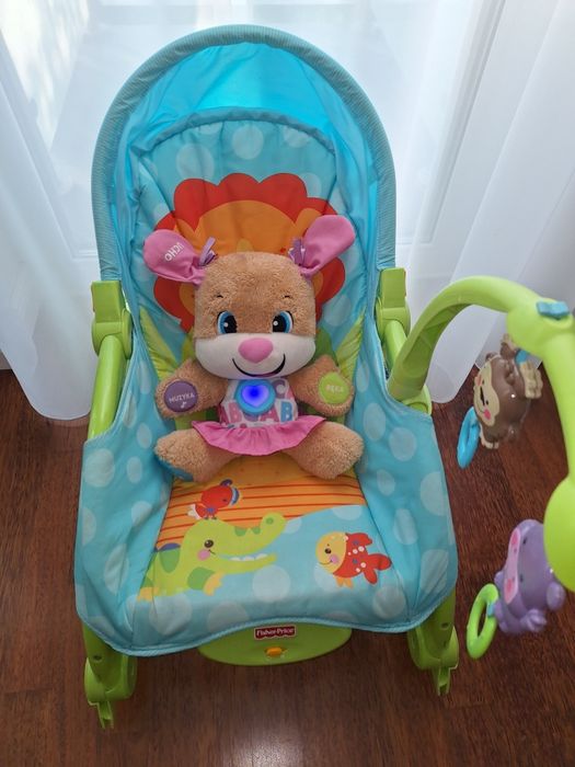 Szczeniaczek Uczniaczek Fisher-Price śpiewa liczy świeci