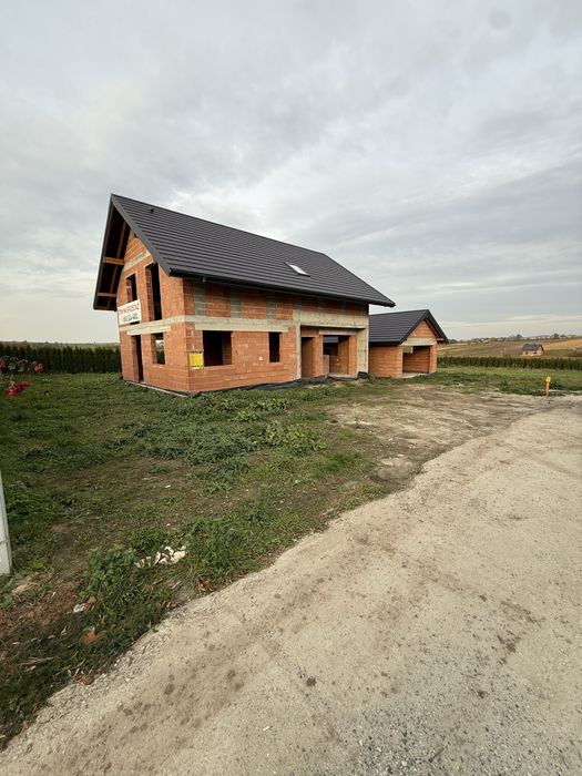 Dom 154 m z garazem 43  m wolnostojacym - Widok 2
