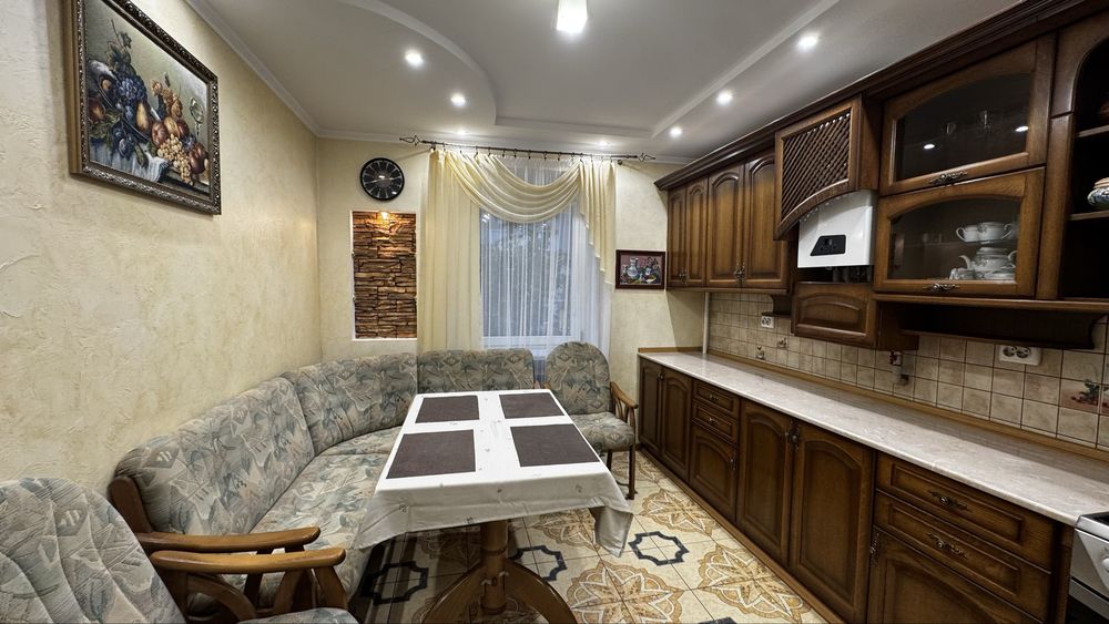Продається 3 кім квартира з ремонтом