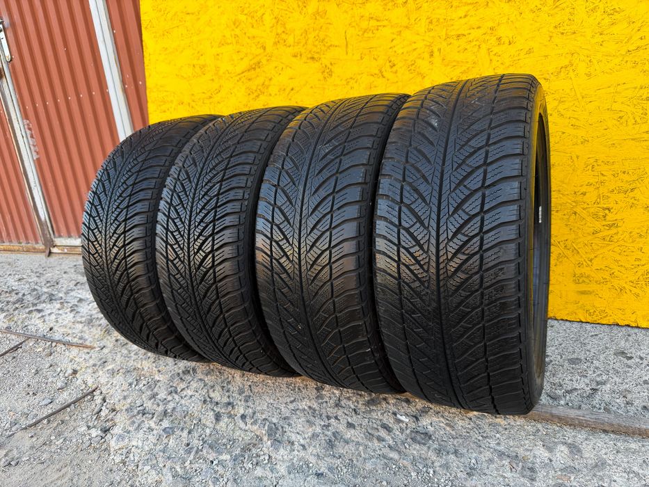 Шини Резина 245.45 R18 Goodyear Зима