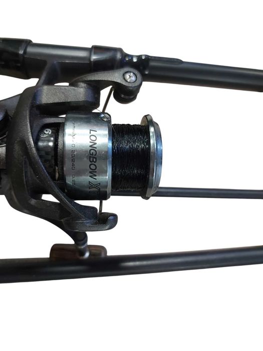 Zestaw wędek i kołowrotków w pokrowcu