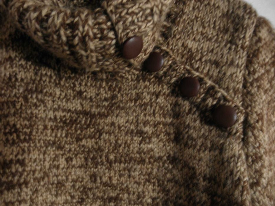 Свитер женский вязаный ручной работы. 46 размер