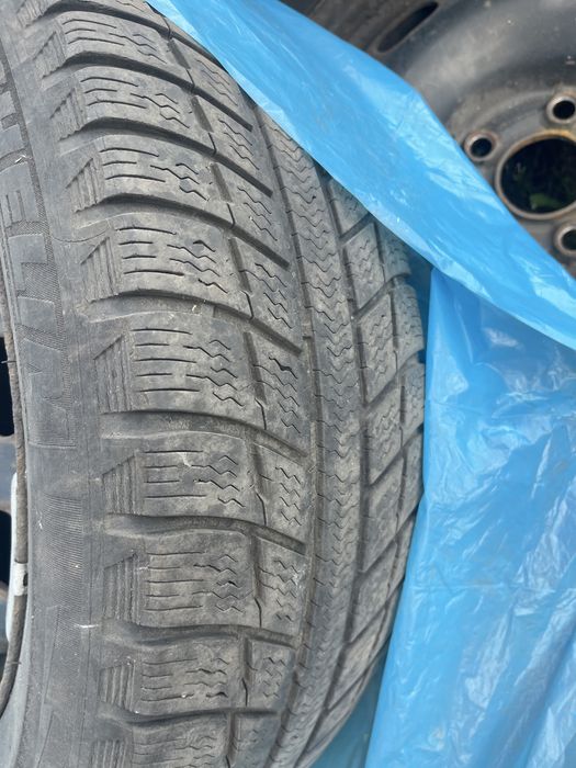 Felgi stalowe audi z oponami
