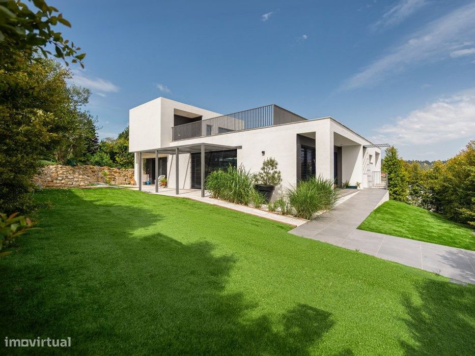 Moradia T4 c/ Jardim de Inverno | Cascais