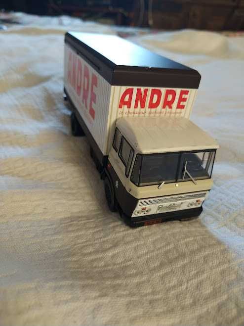 Camiões Colecionáveis Escala 1.43-     n.105