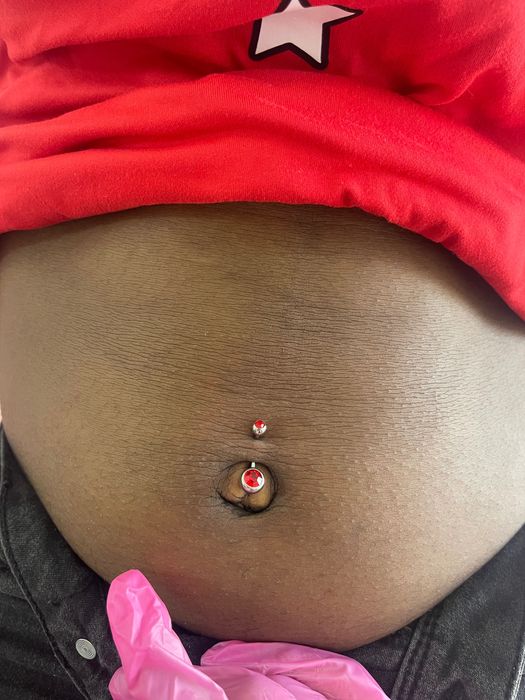 Faço piercings em todo o corpo