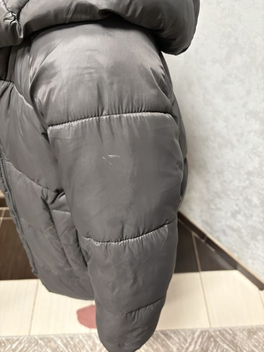 Куртка  zara  8-9 130 р