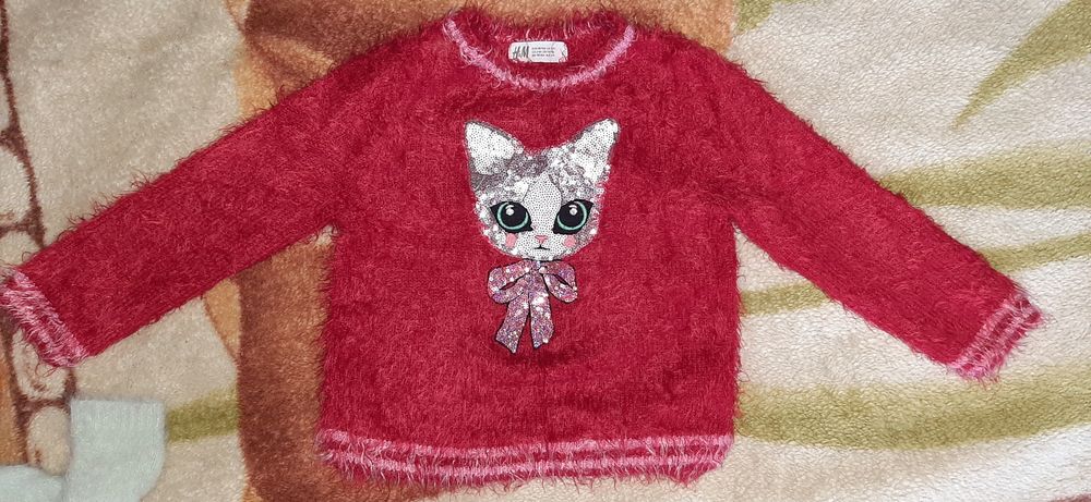 Свитер на девочку H&M