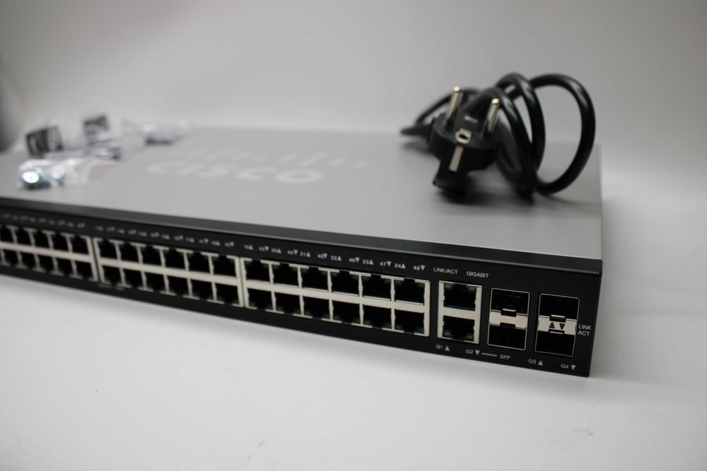 Switch CISCO SF350-48