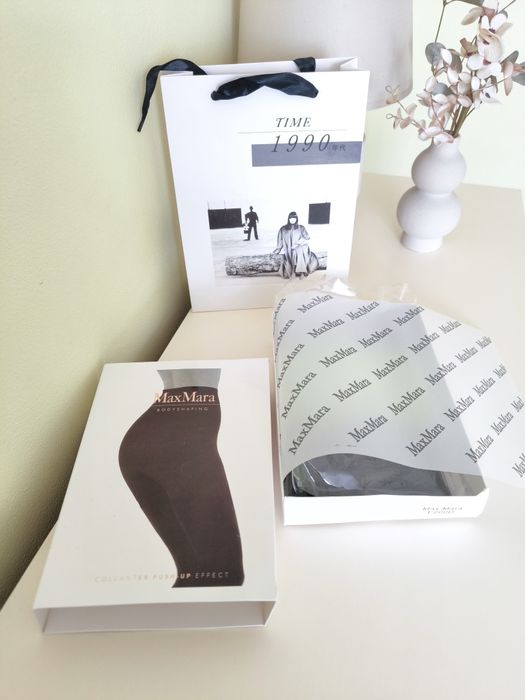 Max mara
Комплект колготок 200D ,чорні та сірі.
Італія