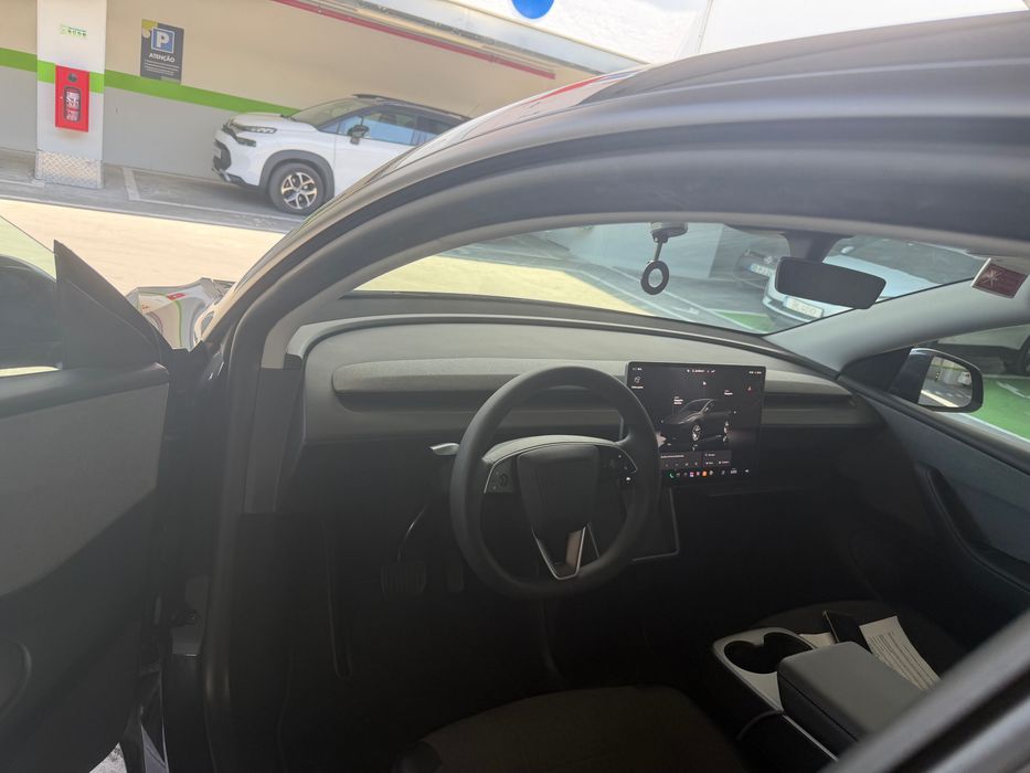 Tesla model y para alugar tvde