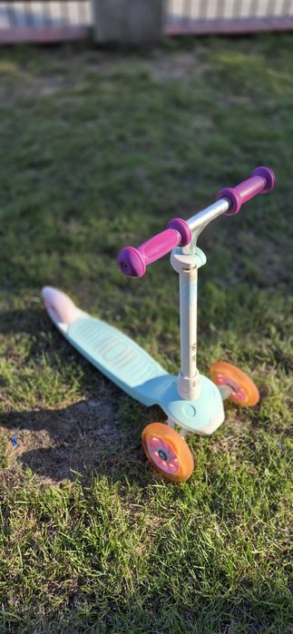 Hulajnoga trójkołowa Oxelo led Decathlon