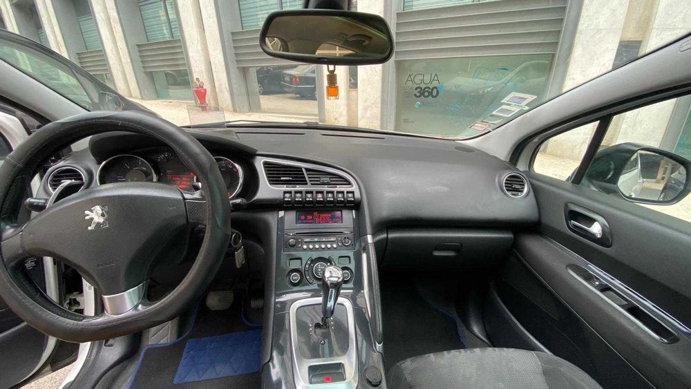 Peugeot 3008 1.6 HDi Executive CMP6
