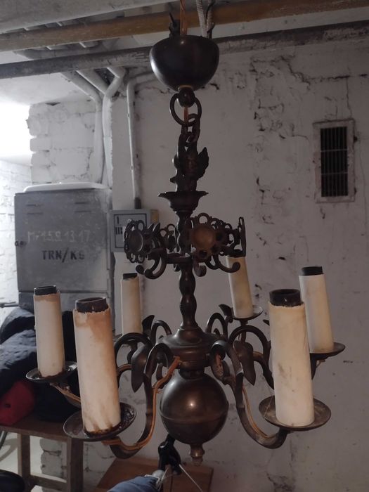 Żyrandol sześcioramienny