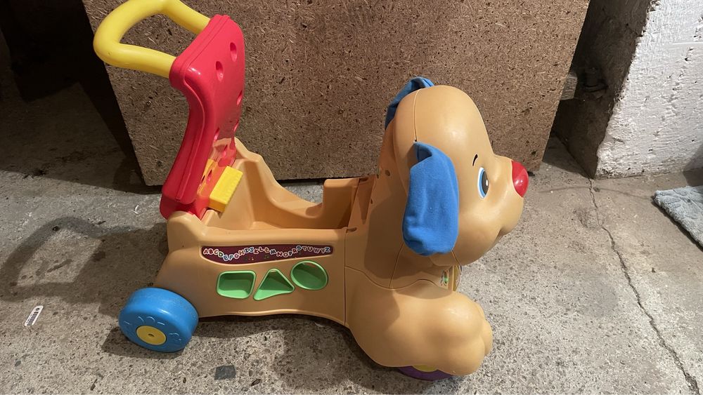 Piesek chodzik Fisher Price