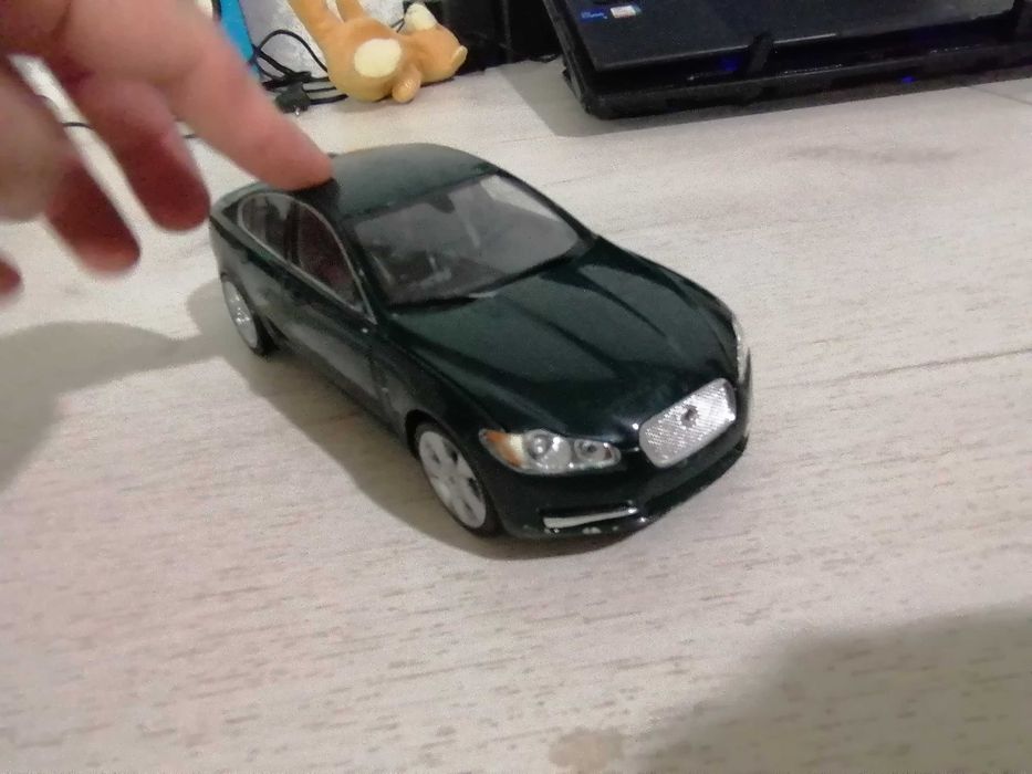 Jaguar XF 1.24 welly
