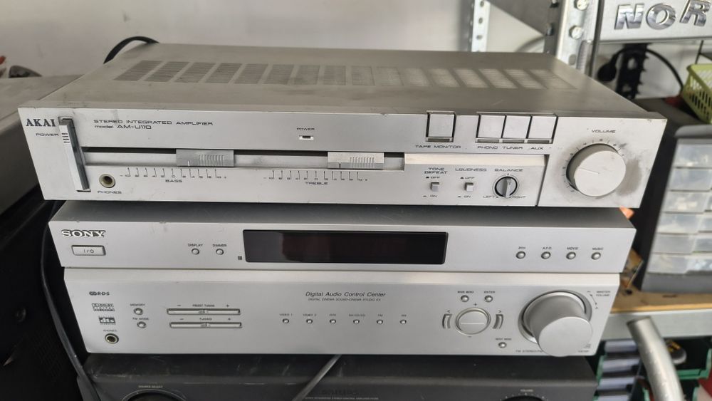 Wzmacniacz Akai AM-U110 vintage equalizer