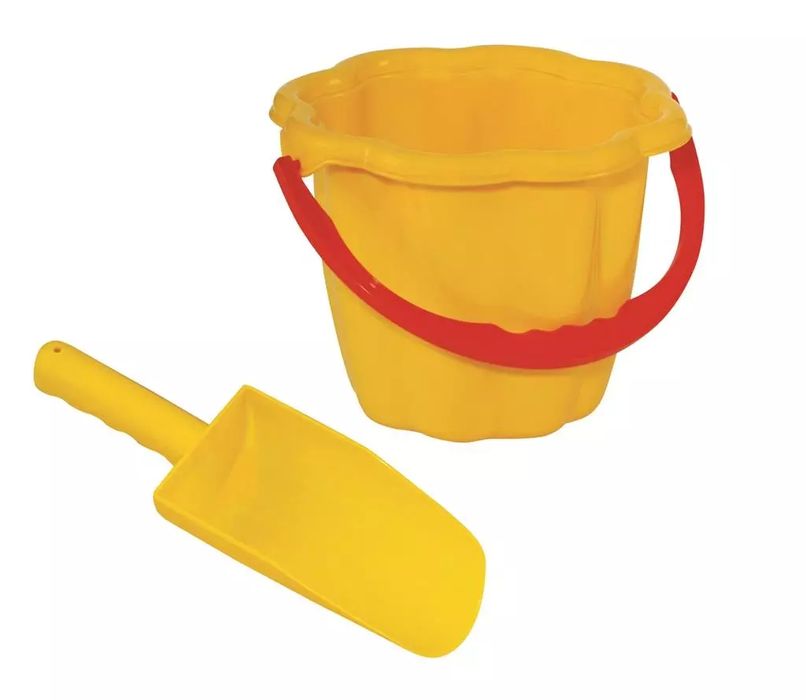 Wiaderko z łopatką. BACZEK