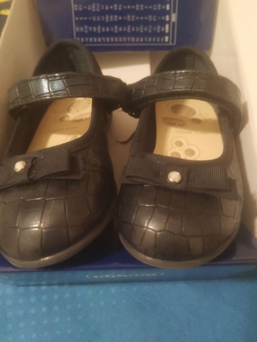 Sapatos/sabrinas Chicco - tam 23 e tam 26