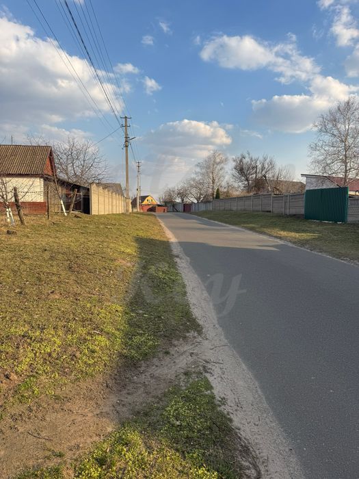 Продам Земельну Ділянку 12сотих,10КВТ електроенергіі,с.Іванків,ЦЕНТР